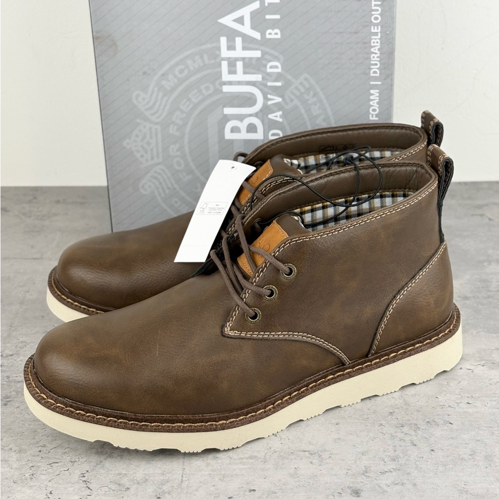 Buffalo David Bitton Metcalf Men's Chukka Boots Brown. US 8 New In Box.